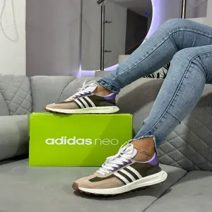 ADIDAS RETROPY E5