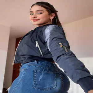 Chaqueta Bomber Clásica Piloto N123: Estilo y funcionalidad para cada aventura - Chaqueta bomper clásica piloto N123