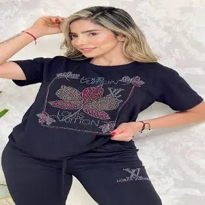 Conjunto Louis Vuitton: Elegancia y Sofisticación - Conjunto Louis Vuitton