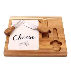 Tabla de quesos con accesorios