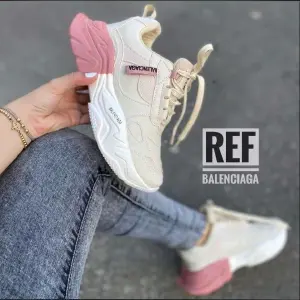 Balenciaga dama V