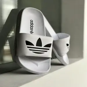 chancla adidas LITE