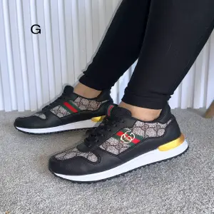 ZAPATILLA GUCCI ESTAMPADO