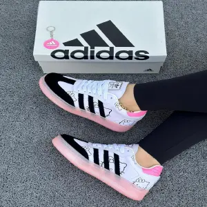 ADIDAS RETRO KITTY