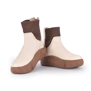 Bota Martin: La Bota Perfecta para Cualquier Aventura - Bota Martin