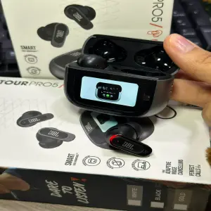 Audifonos JBL Tour Pro 5 BT
