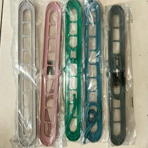 GANCHOS DE ROPA X 5 UNIDADES