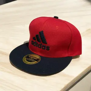 gorra plana
