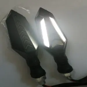 DIRECCIONALES PARA MOTO  8322
