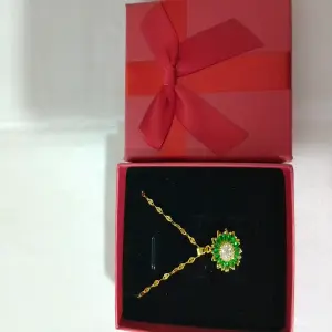COLLAR GIRASOL ESMERALDA+CAJA REGALO