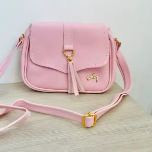 BOLSO DAMA RB-101: Elegancia y Estilo Inigualables - BOLSO DAMA RB-101