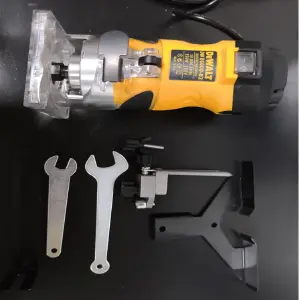 Rebordeadora 450 w Amarilla tipo Dewalt
