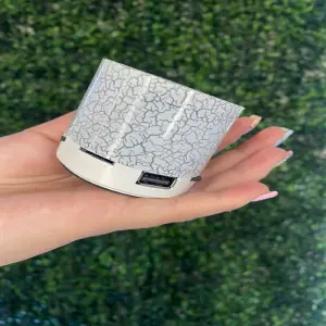 Mini Parlante Bluetooth con Luces Multicolor: ¡Sonido y Fiesta en un Solo Dispositivo! - Mini Parlante Bluetooth Luz Multicolor
