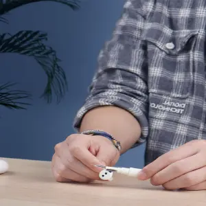 Kit lápiz limpieza audífonos y celular