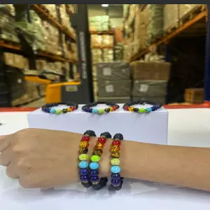 PULSERAS DE ROCA DE LAVA 7 CHAKRAS: Equilibrio energético y bienestar aromático - PULSERAS DE ROCA DE LAVA 7 CHAKRAS