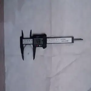 Calibrador Pie De Rey Digital En Fibra