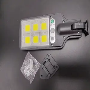 Lampara Solar con Sensor JX-616E