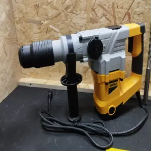 Rotomartillo Demoledor DeWalt: Potencia y Precisión Inigualables - Rotomartillo Demoledor DeWalt