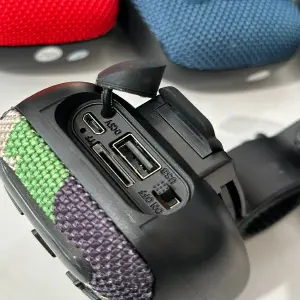 JBL Wind 3s: Altavoz Portátil con Pantalla - JBL Wind 3s Portatil Pantalla
