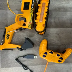 Retroexcavadora Control Remoto