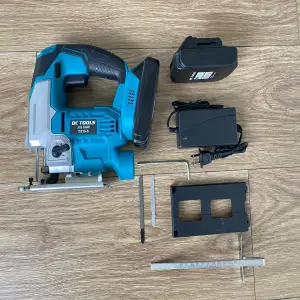 CALADORA LASER MAKITA