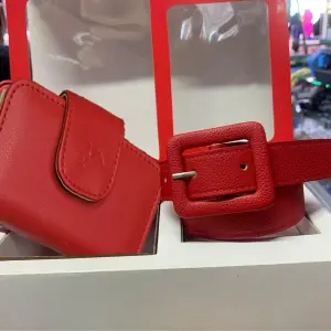 Combo Dama Correa forrada + Billetera ML