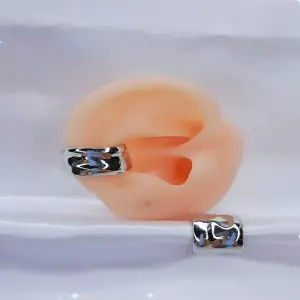EARCUFF PLATEADO ONDA