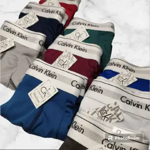 BOXER MICROFIBRA + MEDIAS CK: Máxima Comodidad y Estilo - BOXER MICROFIBRA + MEDIAS