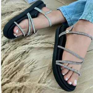 SANDALIA PIARENA: Comodidad y Estilo para Cada Paso - SANDALIA PIARENA