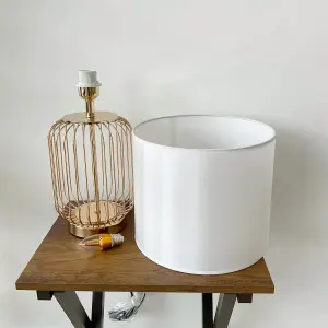 Lámpara de Mesa LAMP 024: Ilumina Tu Espacio con Estilo - Lampara de mesa LAMP 024