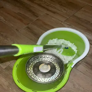 Trapeador Giratorio: Limpieza Fácil y Rápida - Trapeador giratorio + respuesto obsequio
