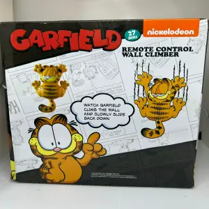 GARFIELD: El Gato Escalador de Pared con Control - GARFIELD GATO ESCALADOR PARED CON CONTRO