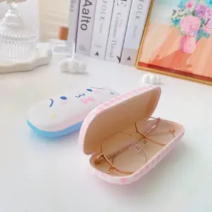 Estuche de Gafas Sanrio Estándar: ¡Protección con Estilo para tus Lentes! - ESTUCHE DE GAFAS SANRIO STANDAR