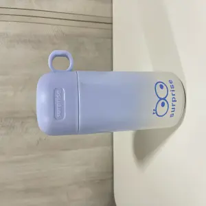 Termo Térmico "Ojitos": Compañero Ideal para Tus Bebidas - Termo térmico ojitos
