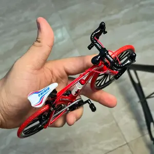 Bicicleta Mini de Colección: Un Detalle Perfecto - Bicicleta mini de escala, para colección