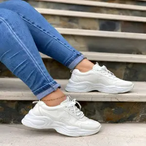 Tenis Singapur: Elegancia y Comodidad en Blanco Puro - Tenis de mujer Singapur Todo Blanco
