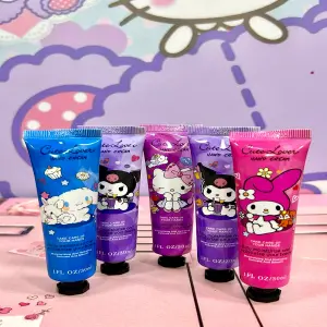 Kit de Cremas Sanrio x 5: ¡Tu Piel Radiante con Ternura! - Kit cremas x 5 sanrio