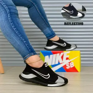 NIKE DAKOTA MEDIA: Experimenta la Comodidad y el Estilo - NIKE DAKOTA MEDIA