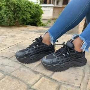 Tenis 055 Negro: Estilo y Comodidad Inigualables - Tenis 055 negro