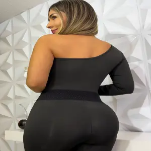 Enterizo 019: Elegancia y Comodidad en una Sola Prenda - ENTERIZO 019