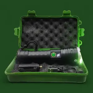 Linterna Caja Verde A53: Iluminación potente en un diseño compacto - Linterna Caja Verde A53