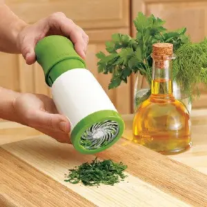 Molinillo de Plástico Revolucionario - MOLINILLO DE PLASTICO