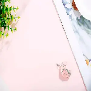 Collar "Cuarzo Luna, Árbol de Vida y Rosa": Elegancia Natural para Tu Estilo - Collar Cuarzo Luna Arbol Rosa Vida