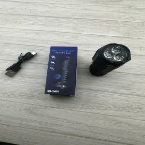 Linterna LED Recargable Ultra-Compacta: Ilumina tu Mundo - Linterna Led Recargable pequeña