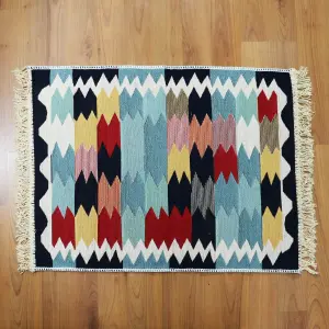 Tapete Turco Kilim Doble Faz: Elegancia y Versatilidad para tu Hogar - Tapete Turco Kilim Doble Faz Decoración