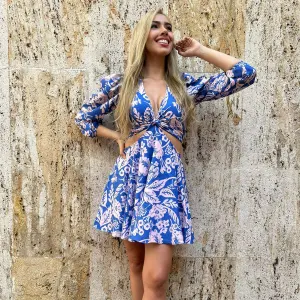Vestido Silvia: Elegancia Atemporal para la Mujer Moderna - VESTIDO SILVIA