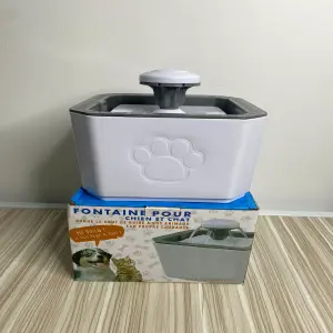 Fuente de Agua para Mascotas: FuentePura - Fuente de Agua Bebedero de Mascotas