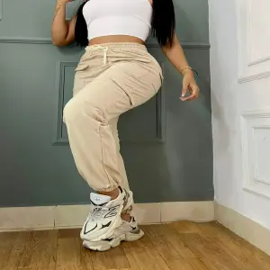 Jogger Cargo con 6 Bolsillos: Estilo y Funcionalidad Inigualables - Jogger Cargo 6 bolsillos