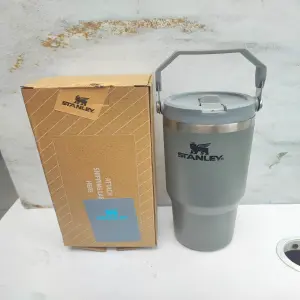 Termo Stanley Vintage: Estilo Clásico, Máxima Conservación - Termo Tendencia Stanley Vintage 887ML