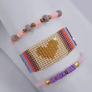 Manillas Radiantes de Corazón: Rosa y Morado con Dorado - MANILLAS ROSA Y MORADAS CORAZON DORADO